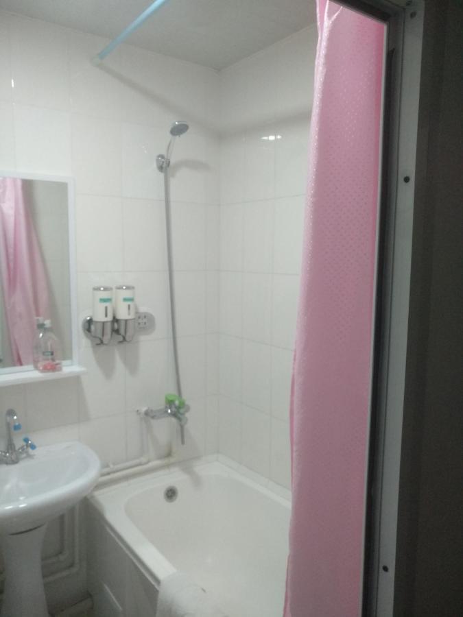Sakura Inn Фергана Екстериор снимка